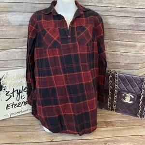 Liz Lange maternity Xs plaid red black shirt top